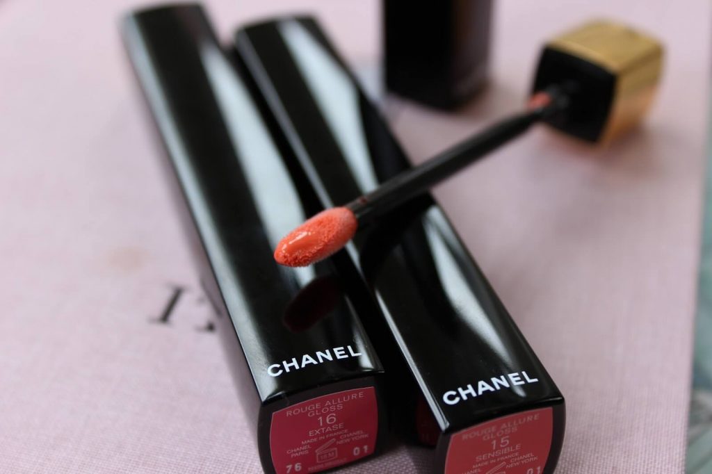 son-bong-CHANEL-ROUGE-ALLURE-GLOSS.
